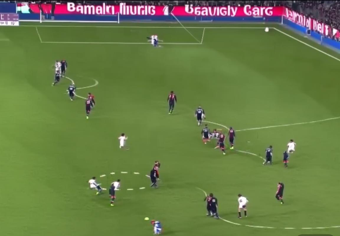 巴黎拜仁巅峰对决：战术解析与球星较量展望