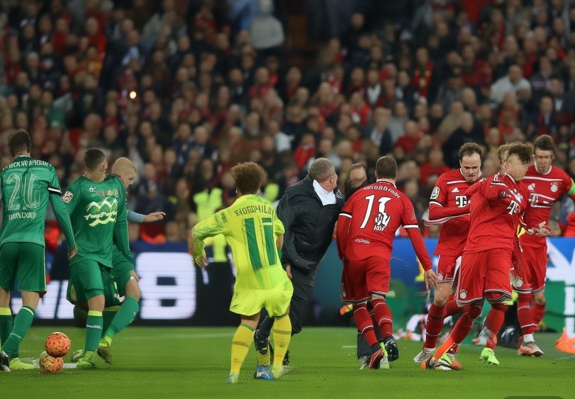 拜仁慕尼黑逆转巴塞罗那：欧冠赛场惊天逆袭(图2)