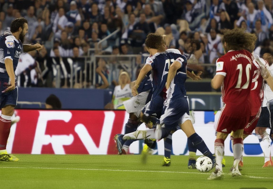 2019新英格兰革命VS温哥华白帽：巅峰对决战术解析与心理战回顾