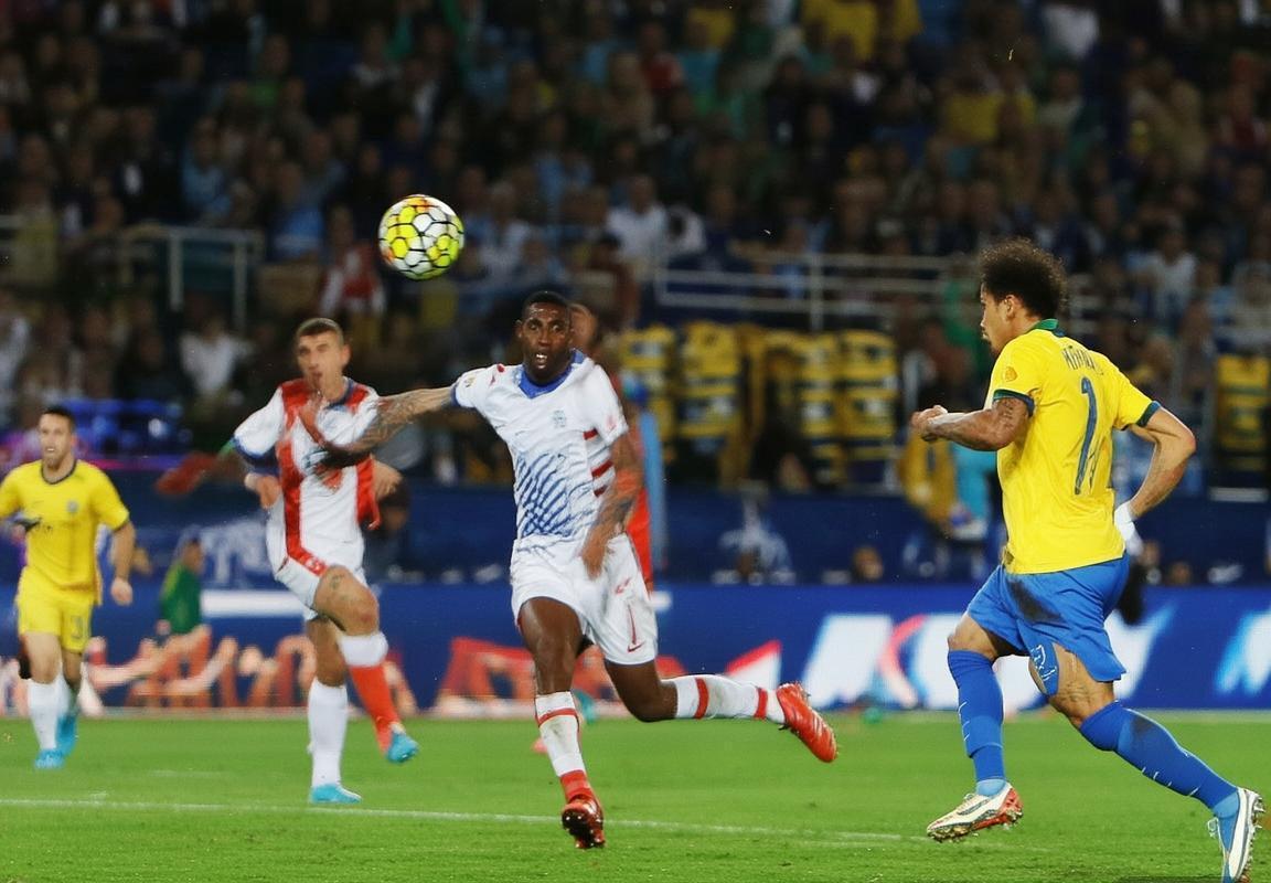 2017法甲经典对决：巴黎VS图卢兹激战回顾(图2)